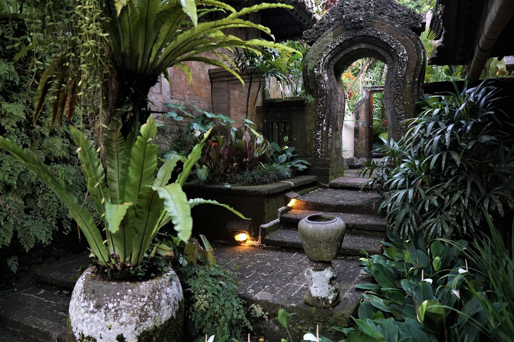Hotel Ibah à Ubud Extérieur photo